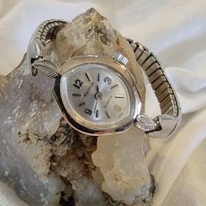 Vintage Advance Silver Watch